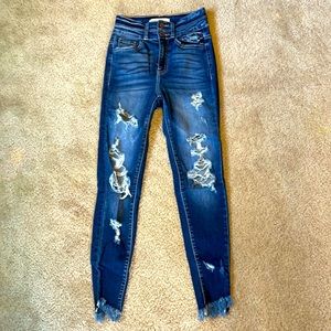 Like new!! Kancan jeans from Buckle.
